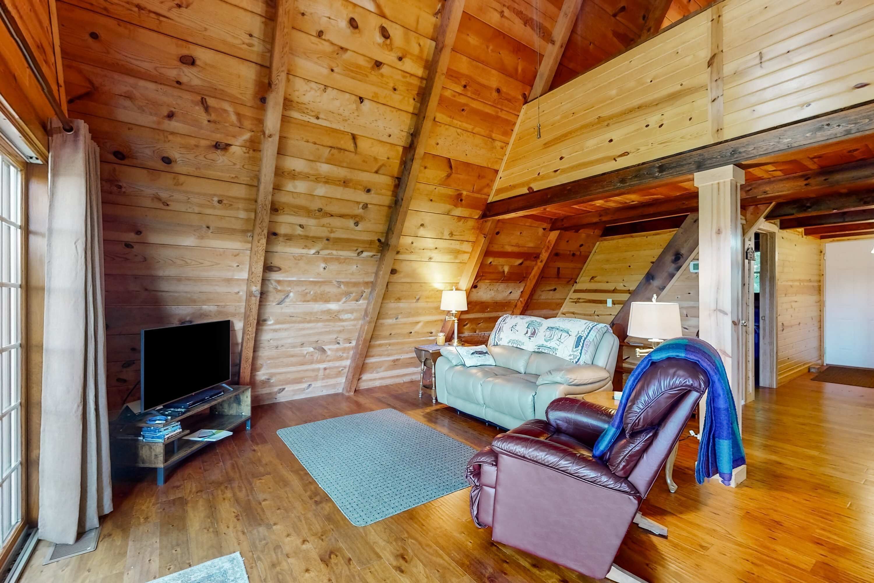 TV, DVD player, offices