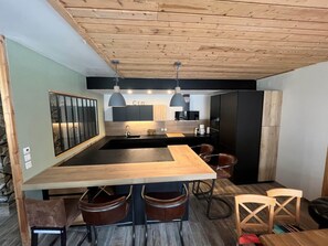 Køleskab, mikrobølgeovn, ovn, opvaskemaskine