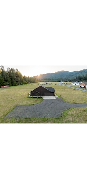 Property grounds - Country Mount St. Helens Getaway (Ariel)