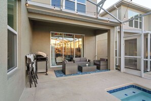 Terrace/patio - Champions Gate 5BR | Private Pool | Sleeps 13 | Near Disney (Davenport)