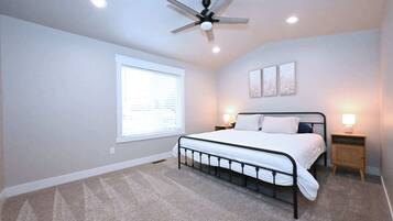 熨斗/熨衣板、旅行婴儿床、WiFi、床单