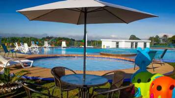 Alberca al aire libre