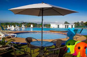 Alberca al aire libre 