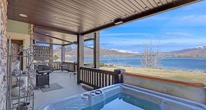 Huntsville Lakeside Condo close to Snowbasin Ski Resort
