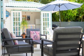 Terrace/patio - Hummingbird Villa (Porters)