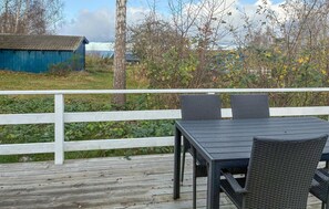 Outdoor dining - 2 bedroom amazing home in Gørlev (Gørlev)