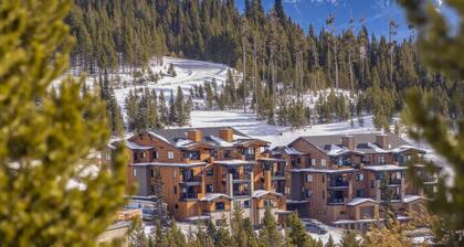 Big Sky Getaway Lone Peak Views Shared Hot Tub