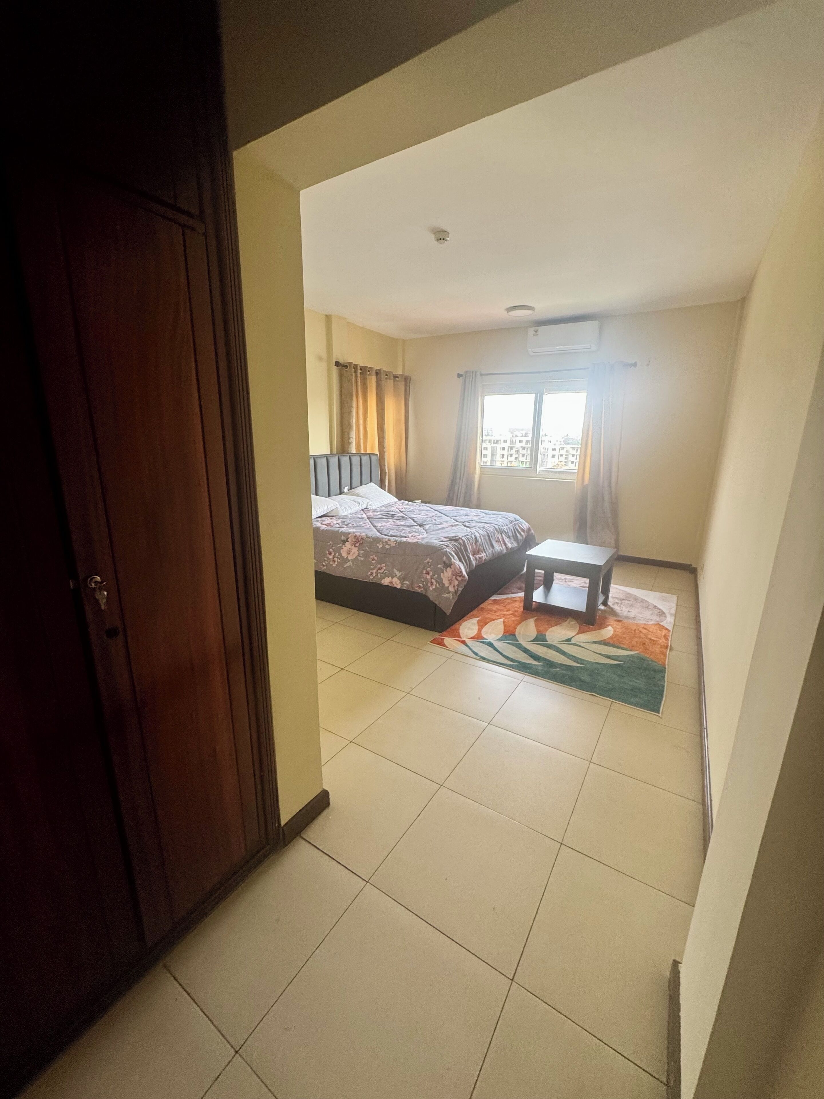 3 bedrooms, desk, iron/ironing board, WiFi (surcharge)