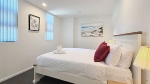 2 bedrooms, iron/ironing board, travel cot, free WiFi