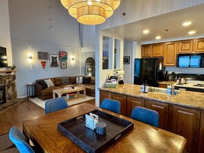 Interior - Pet Friendly | Spa, Deck & Ski Access | Sleeps 10 (Stateline)
