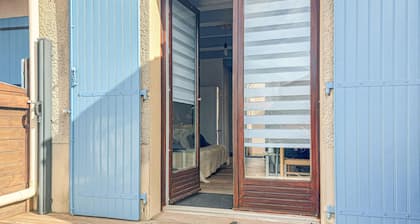 Pet friendly home in La Palmyre with WiFi