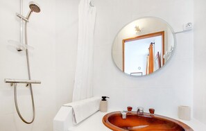 Chuveiro, secador de cabelo