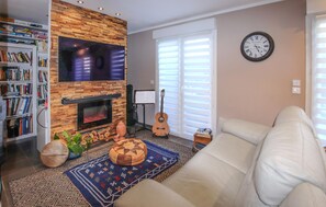 Smart TV - Stunning home in Sommières (Sommières)