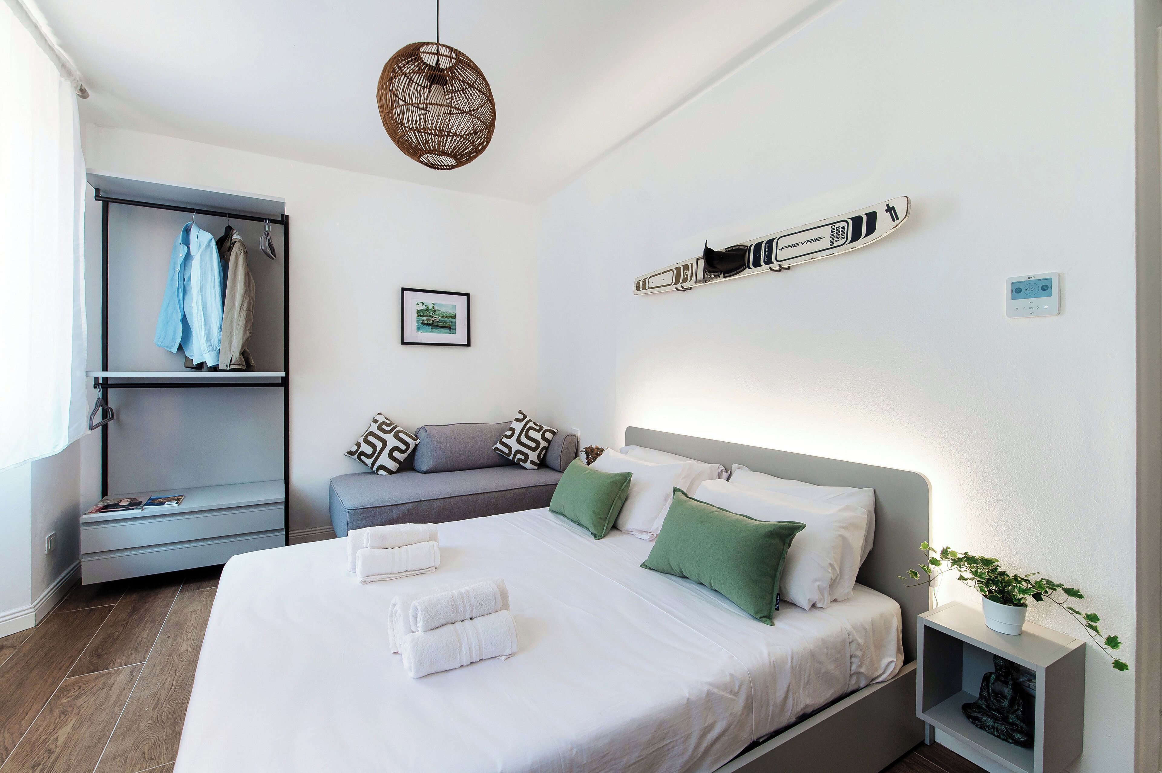 1 chambre, fer et planche à repasser, Wi-Fi, draps fournis