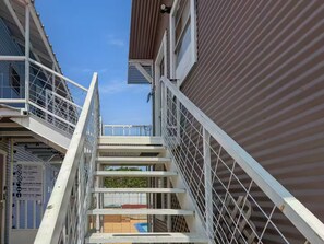 تفاصيل الفندق من الخارج