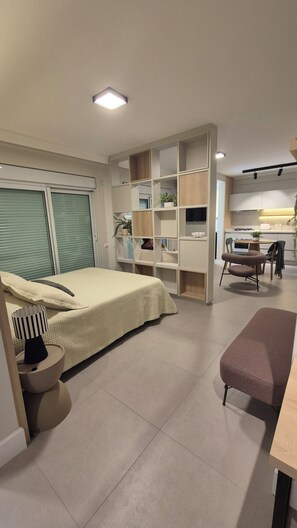 1 bedroom, free WiFi, bed sheets - eStudio Central 506 (Florianópolis)