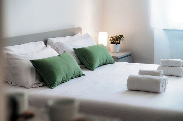 Bügeleisen/Bügelbrett, WLAN, Bettwäsche