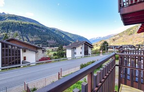 Property grounds - Stunning apartment in Temù (Temù)