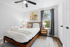 2 dormitorios, tabla de planchar con plancha, wifi y ropa de cama