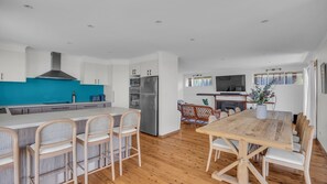 Dining - Ocean Lookout - Bunga St 69 (BERMAGUI)