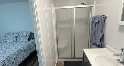 Soothing 1-bedroom apartment B with AC in Saint Joseph