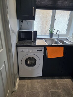 Interior - Wonderful 2-bedroom house in Lon perfect for a relaxing getaway (Lon)