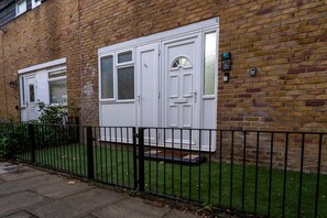 Exterior detail - Wonderful 2-bedroom house in Lon perfect for a relaxing getaway (Lon)