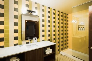 Shower, hair dryer, towels, soap - Bohemian Cactus Suite | La Vista Motel | 205 (Denver)