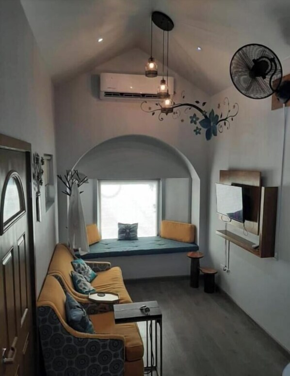 Street view - Hostal Ekda (Ensenada)