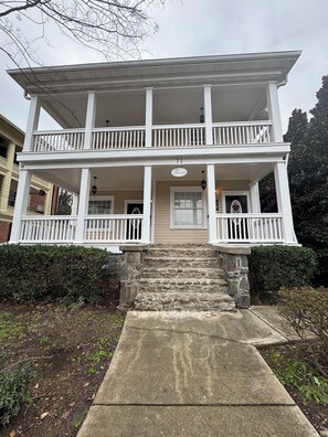 Exterior - Beautiful spacious apartment in midtown Atlanta. (Atlanta)