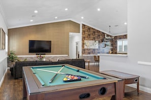 Games room - Large 3BR Oasis with Pool and Games! (La Mesa)