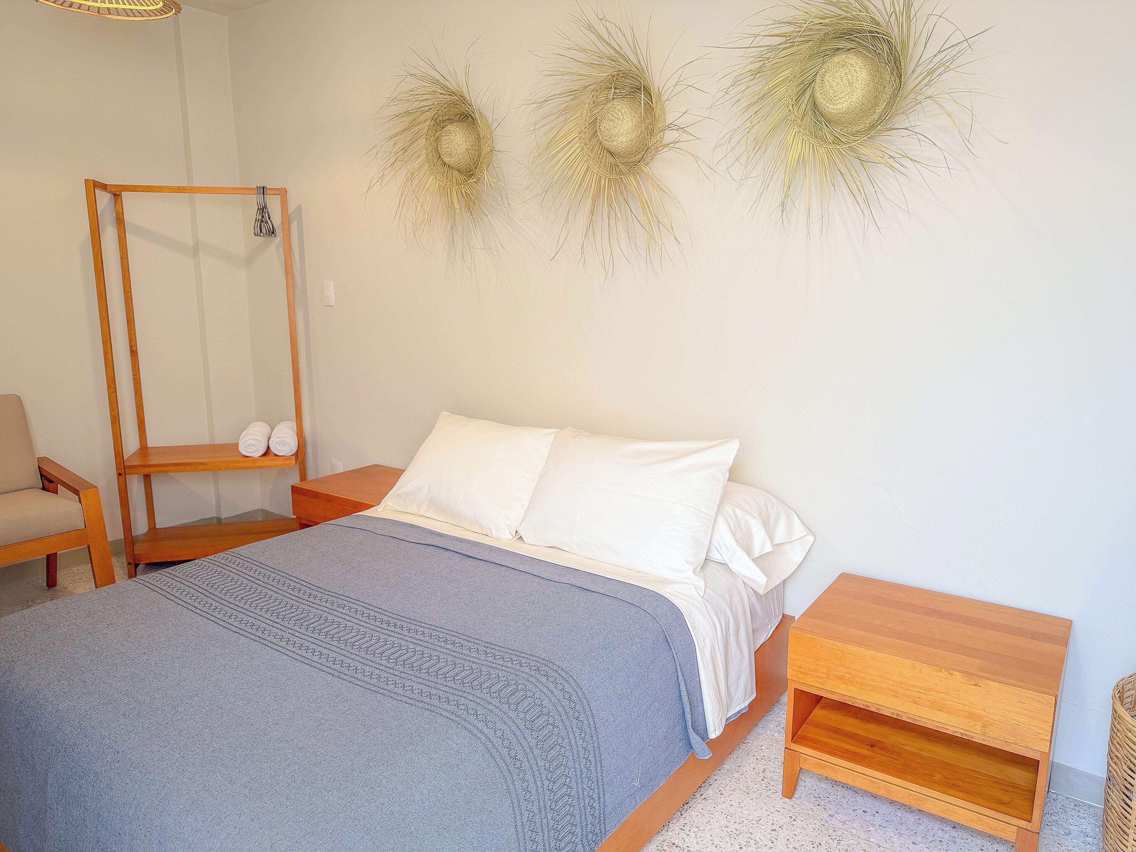 2 bedrooms, WiFi (free), bed sheets