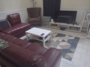 Télévision, cheminée