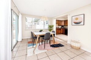 Dining - Pet-friendly pool house near beach with office (Largo)