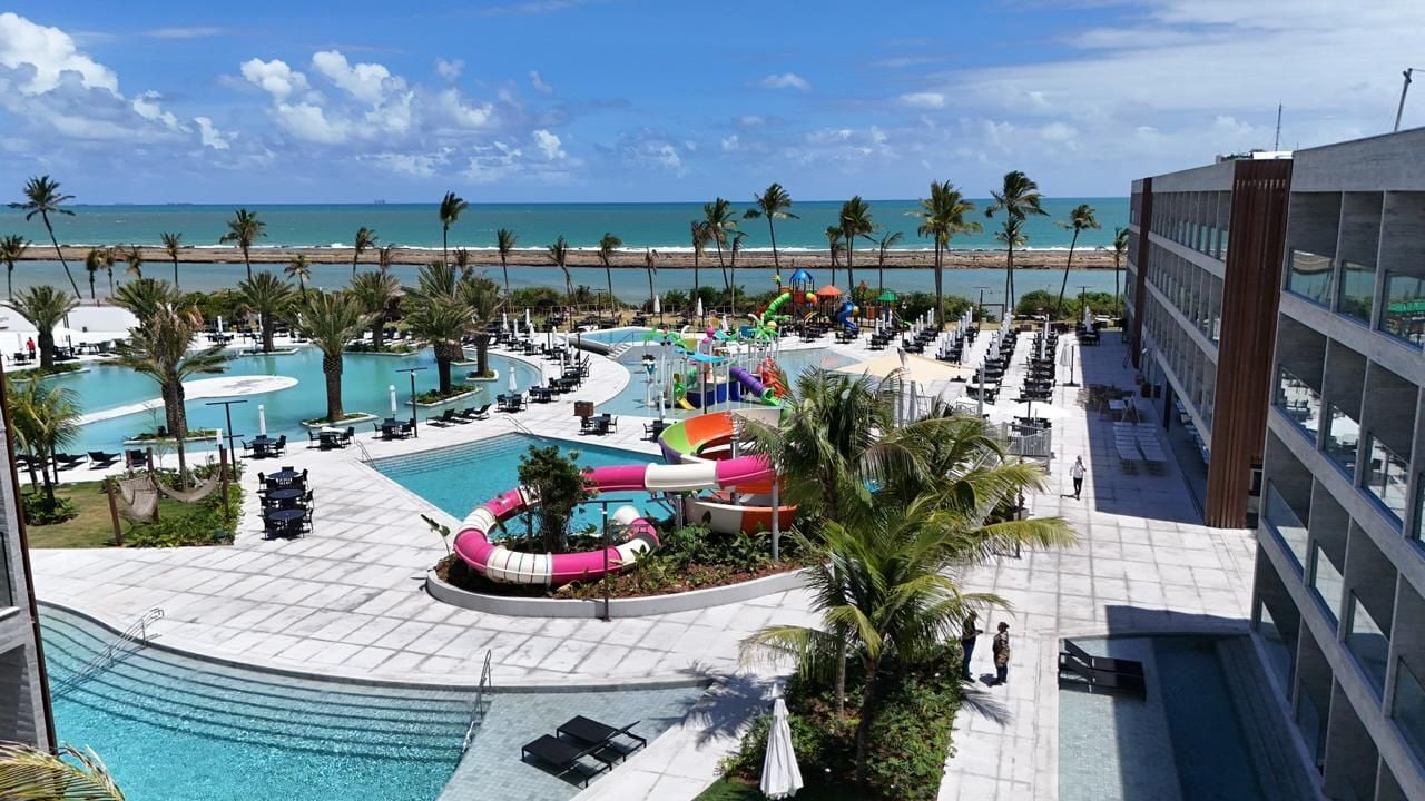 6 piscines couvertes