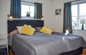 Iron/ironing board, free WiFi - Nice home in Simrishamn with WiFi (Simrishamn)