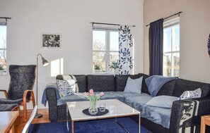 TV - Nice home in Simrishamn with WiFi (Simrishamn)