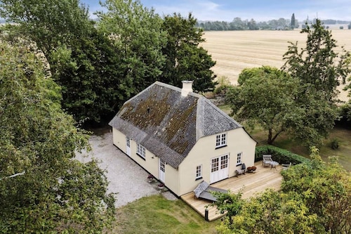Secluded cottage in idyllic surroundings