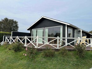 Exterior - Family-friendly holiday home near Limfjord (Struer)