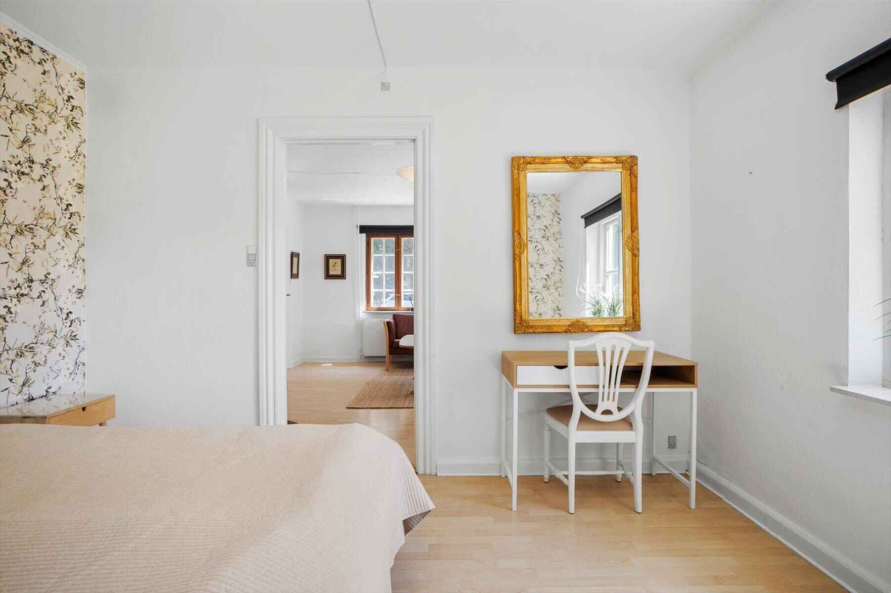 Iron/ironing board, free WiFi