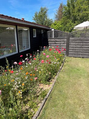 Property grounds - Bright Cozy Holiday Home in Hals (Hals)