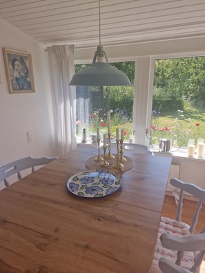 Dining - Bright Cozy Holiday Home in Hals (Hals)