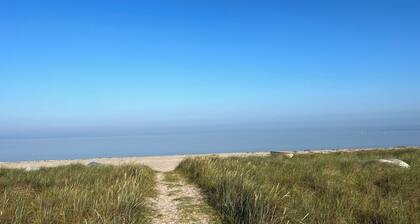 Holiday home 300 m from sandy beach