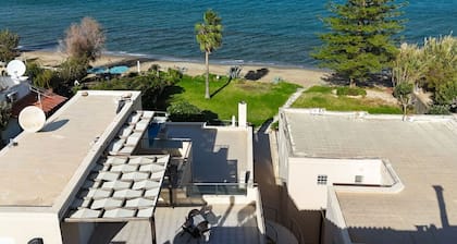 Kalives Sand - Beachfront apartment