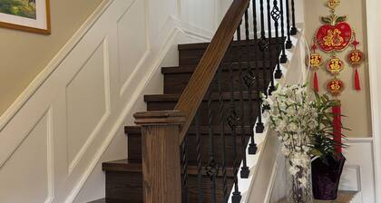 Queen-size bed room in midtown Toronto