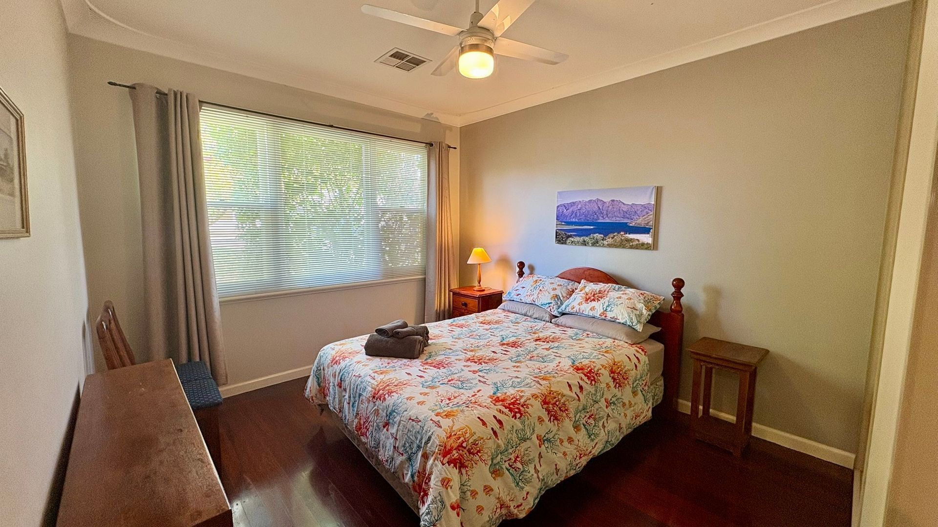 2 bedrooms, iron/ironing board, bed sheets