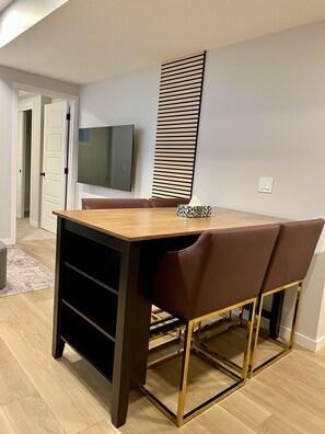 Dining - Atya’s Yellow Burrow – Cozy Guest Suite in Seton | Smart TV, Parking, Laundry (Calgary)