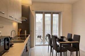 Fridge, microwave, stovetop, dishwasher - 10 Minutes' walk from the Railway Station (Alassio)