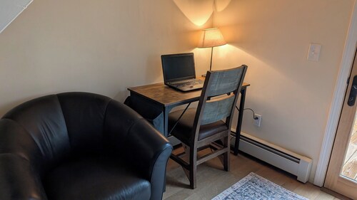 Fabulous 4-bedroom chalet in tranquil Killington getaway with gorgeous Hot tub