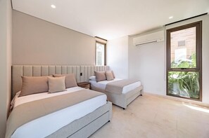 4 bedrooms, iron/ironing board, free WiFi, bed sheets